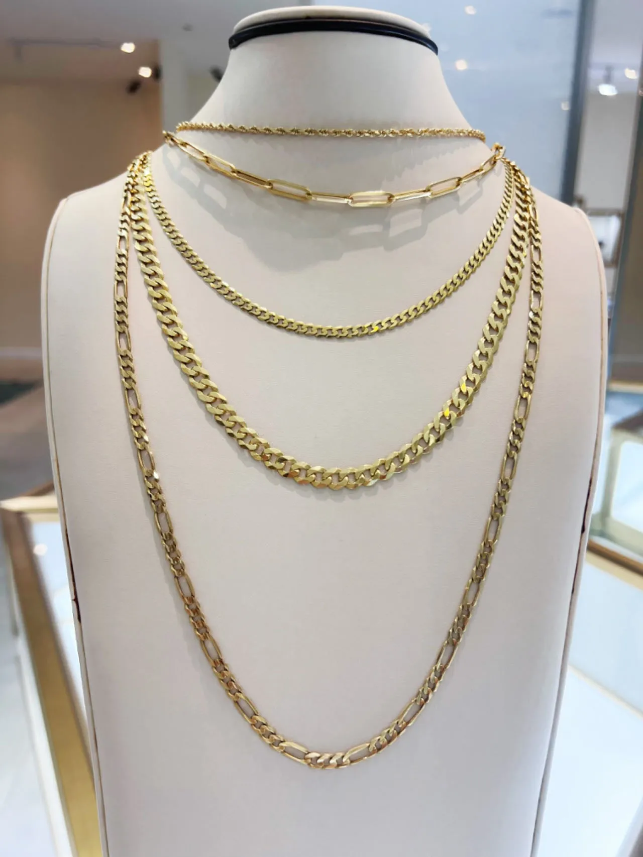 14K Yellow Gold Curb Chain Necklace Small