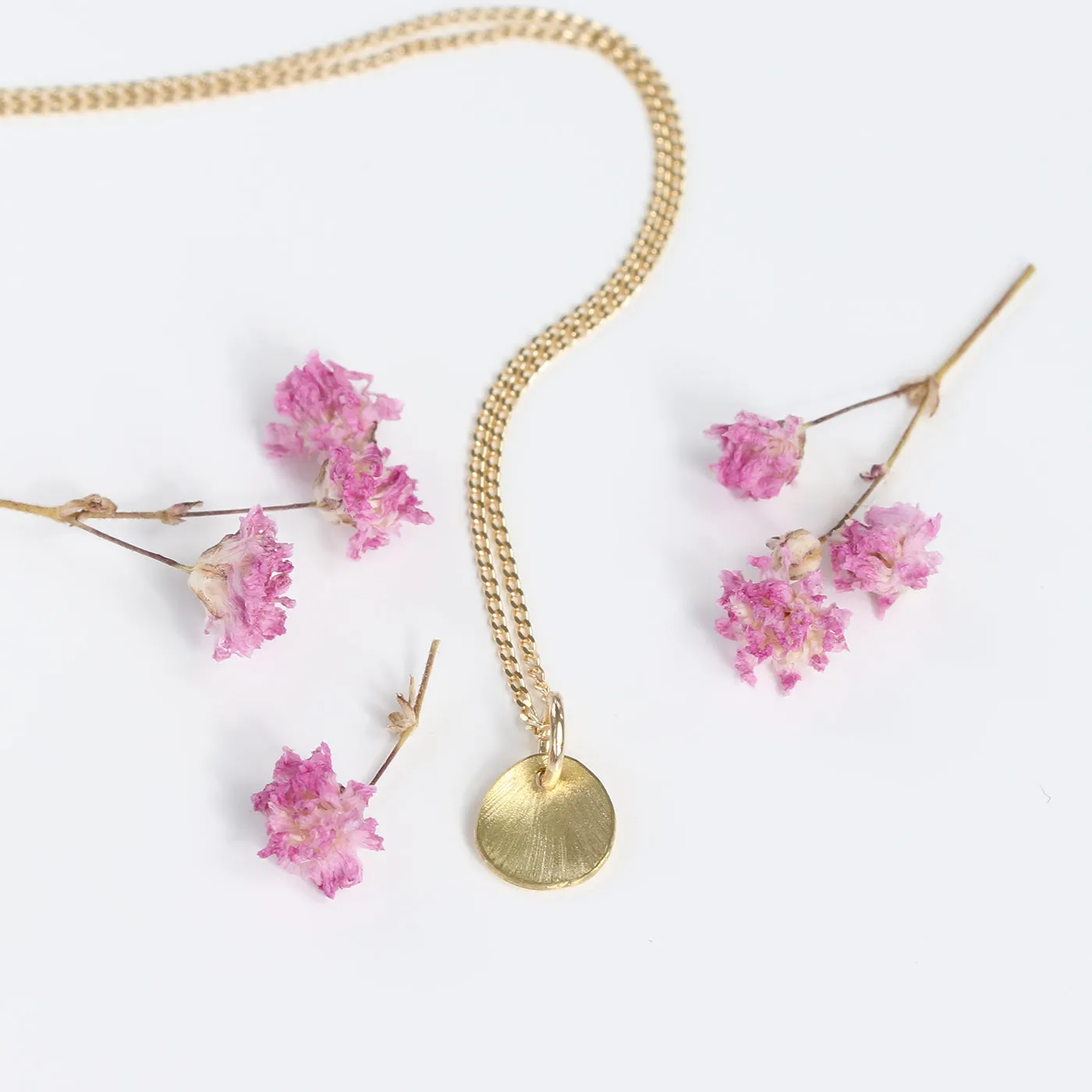 18ct Gold Mini Flower Petal Pendant and Chain