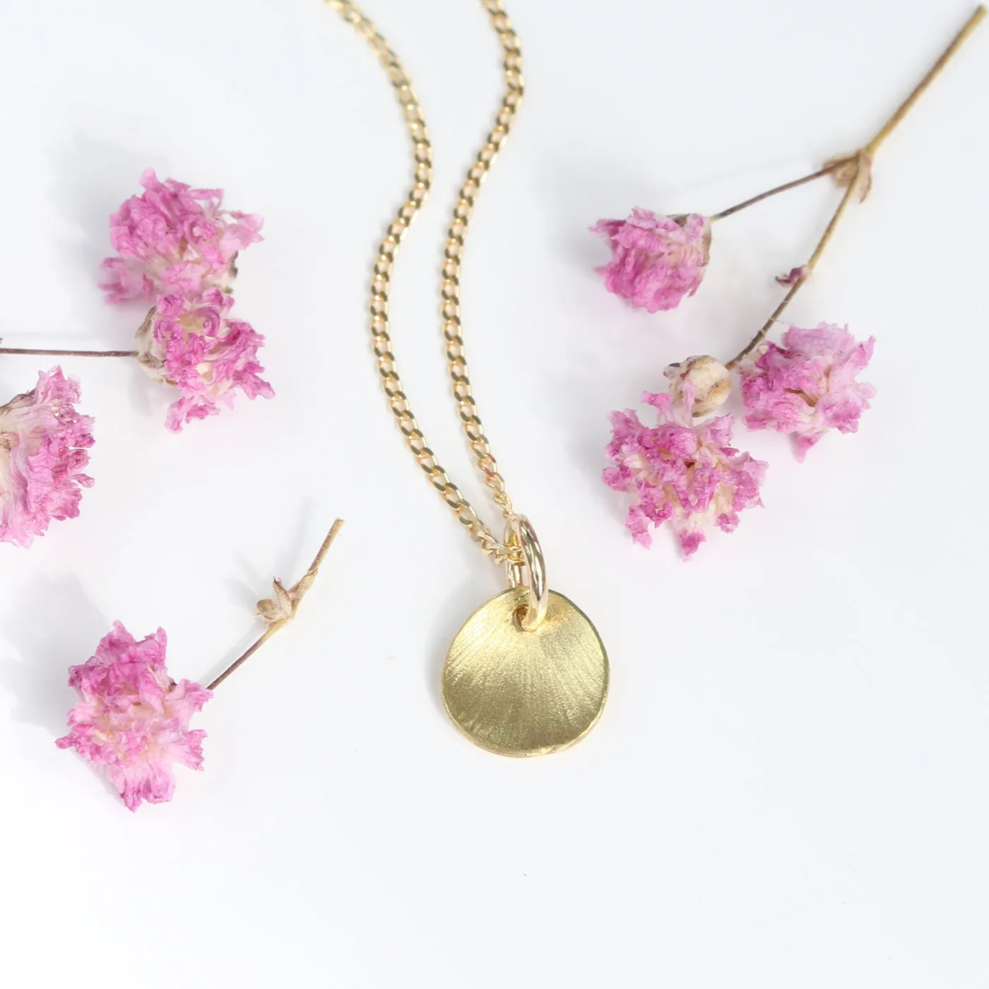 18ct Gold Mini Flower Petal Pendant and Chain