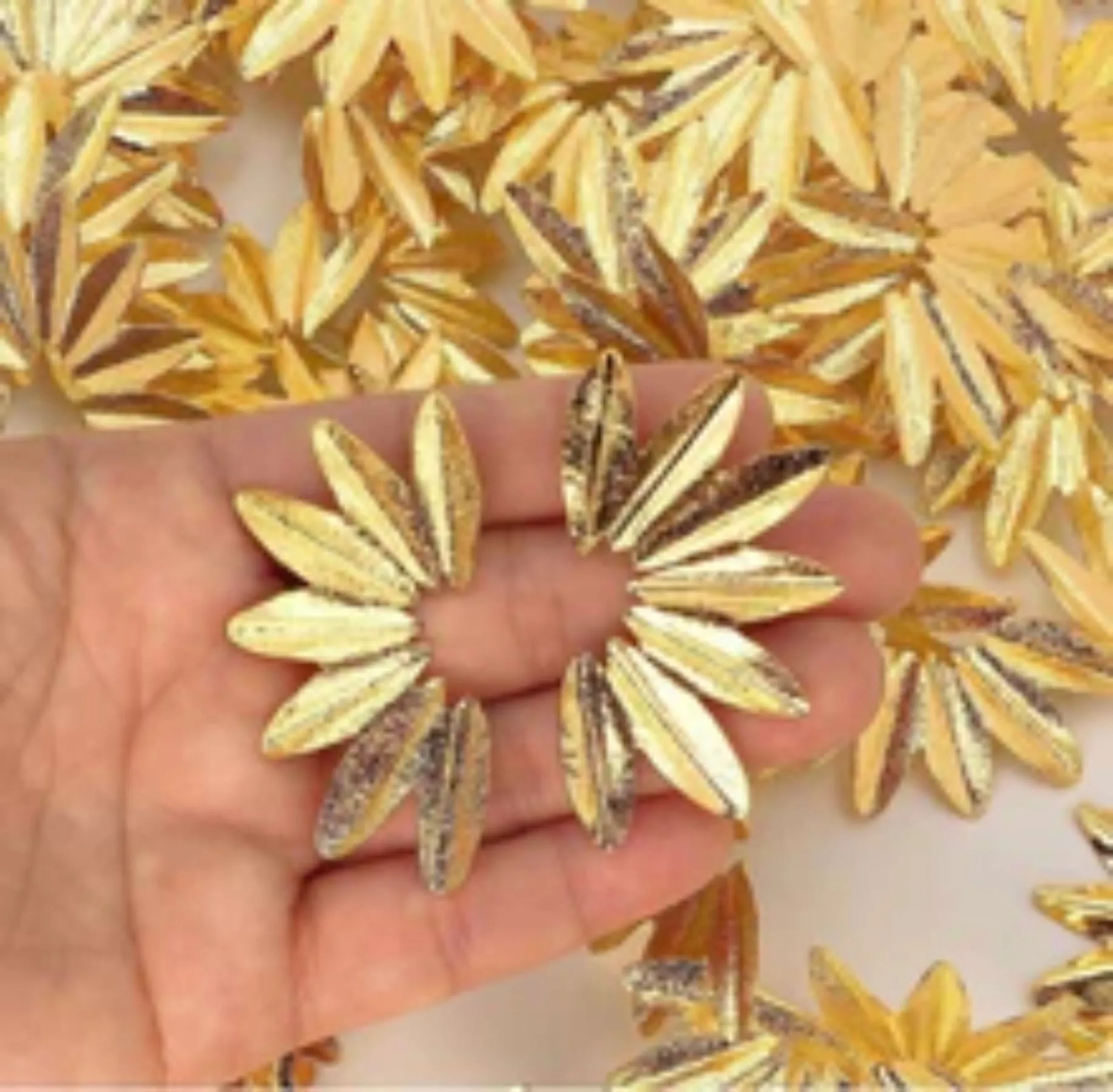 Abientot Gold Earrings