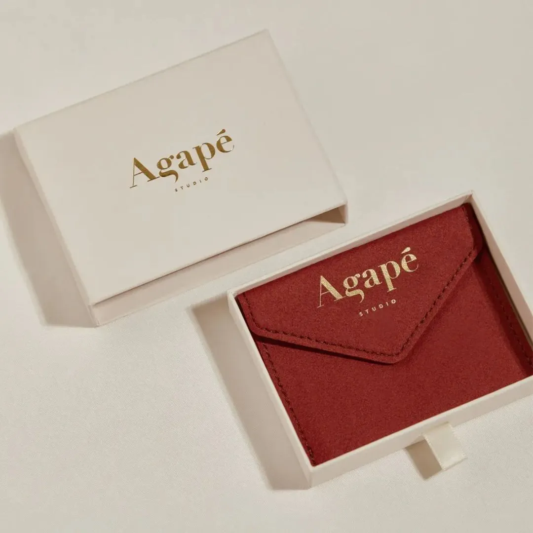 Chic and Timeless French Accessories Gift Set