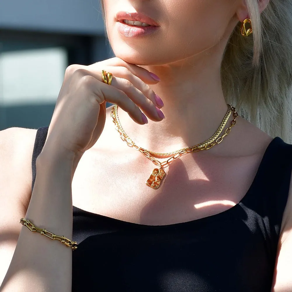 Cuban Chain Necklace in Gold
