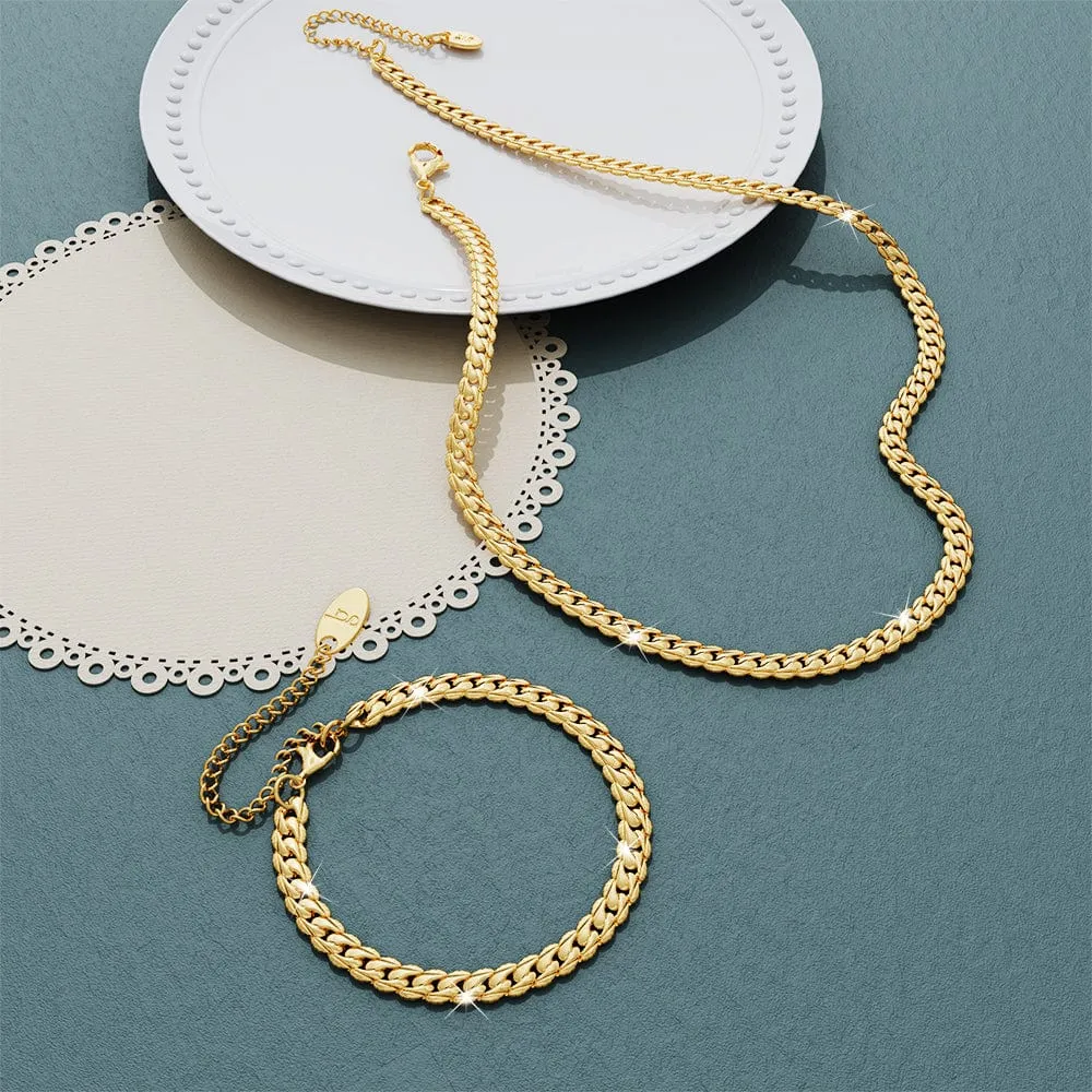 Cuban Chain Necklace in Gold