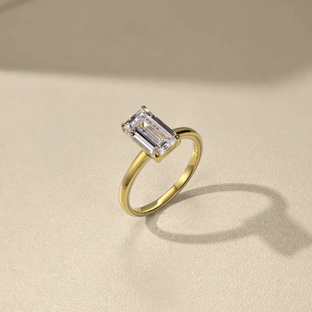 Emerald cut glossy ring