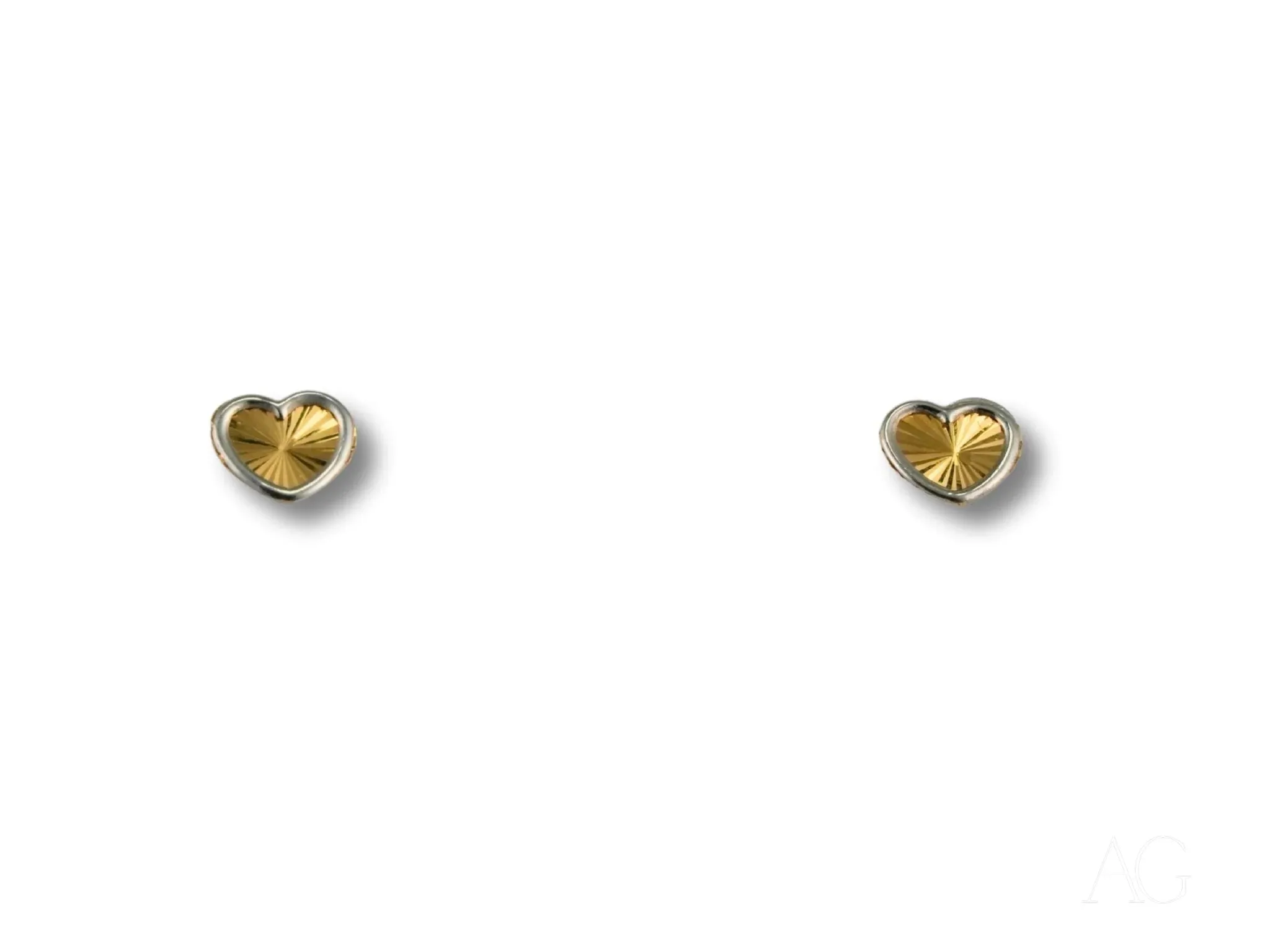 Eternal Heart – Heart Stud Earrings