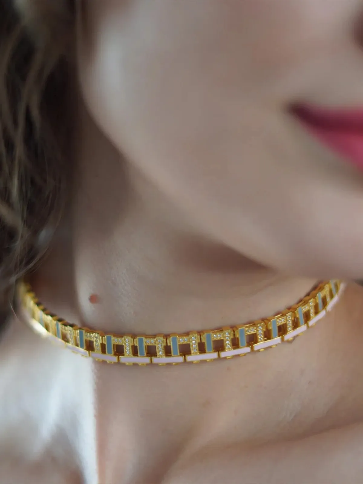 Jumping Lines Choker