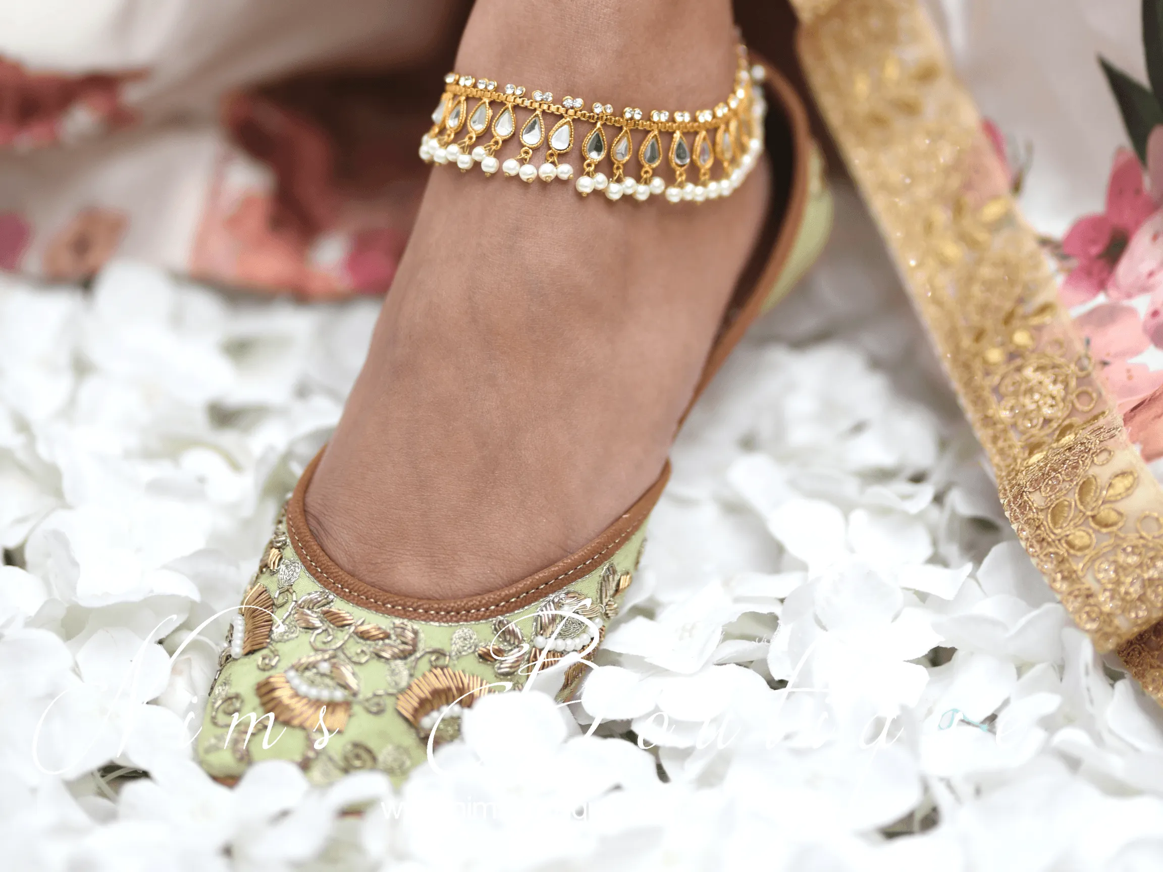 Luxury Mint Embellished Leather Punjabi Juttis