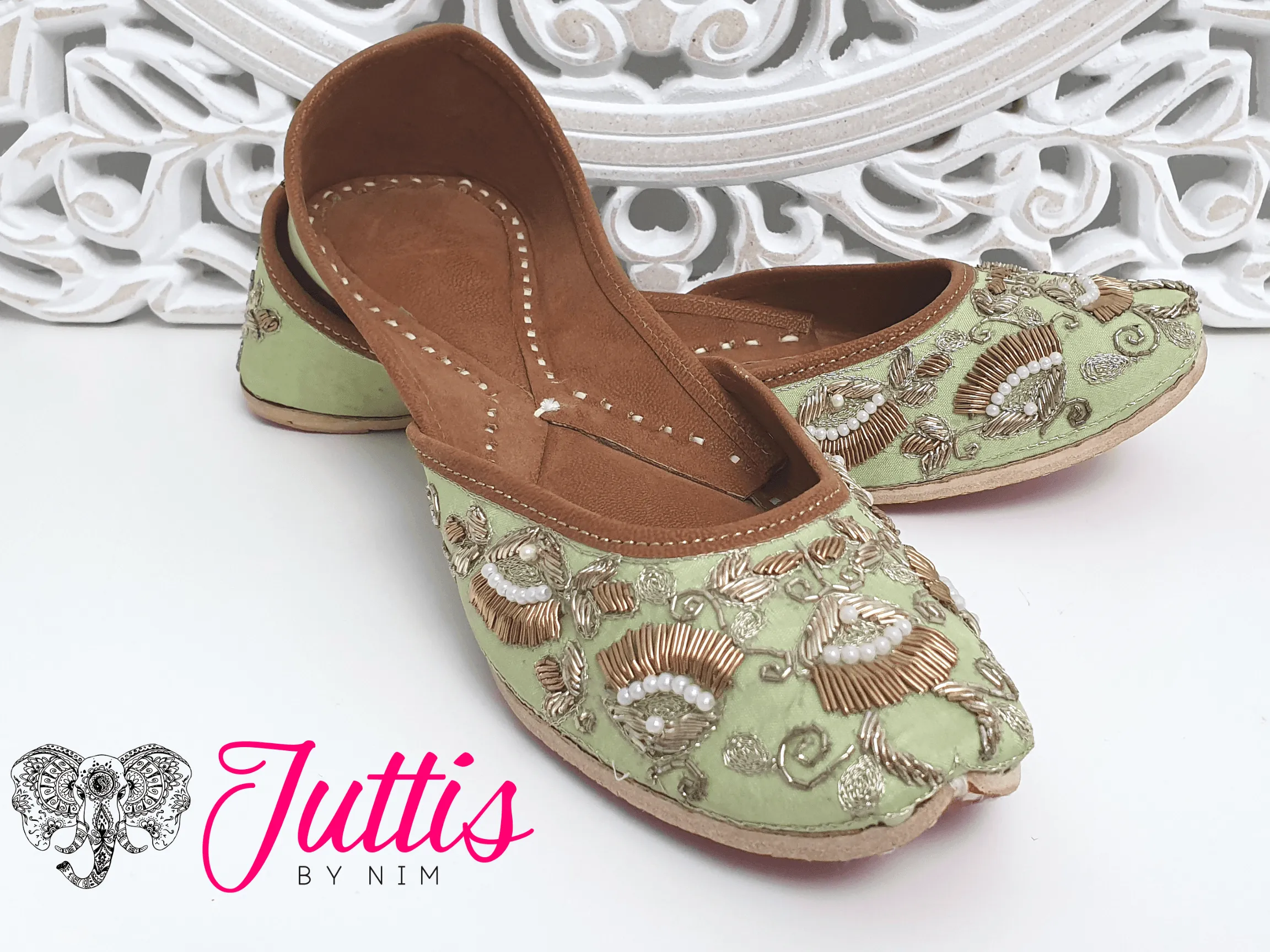 Luxury Mint Embellished Leather Punjabi Juttis