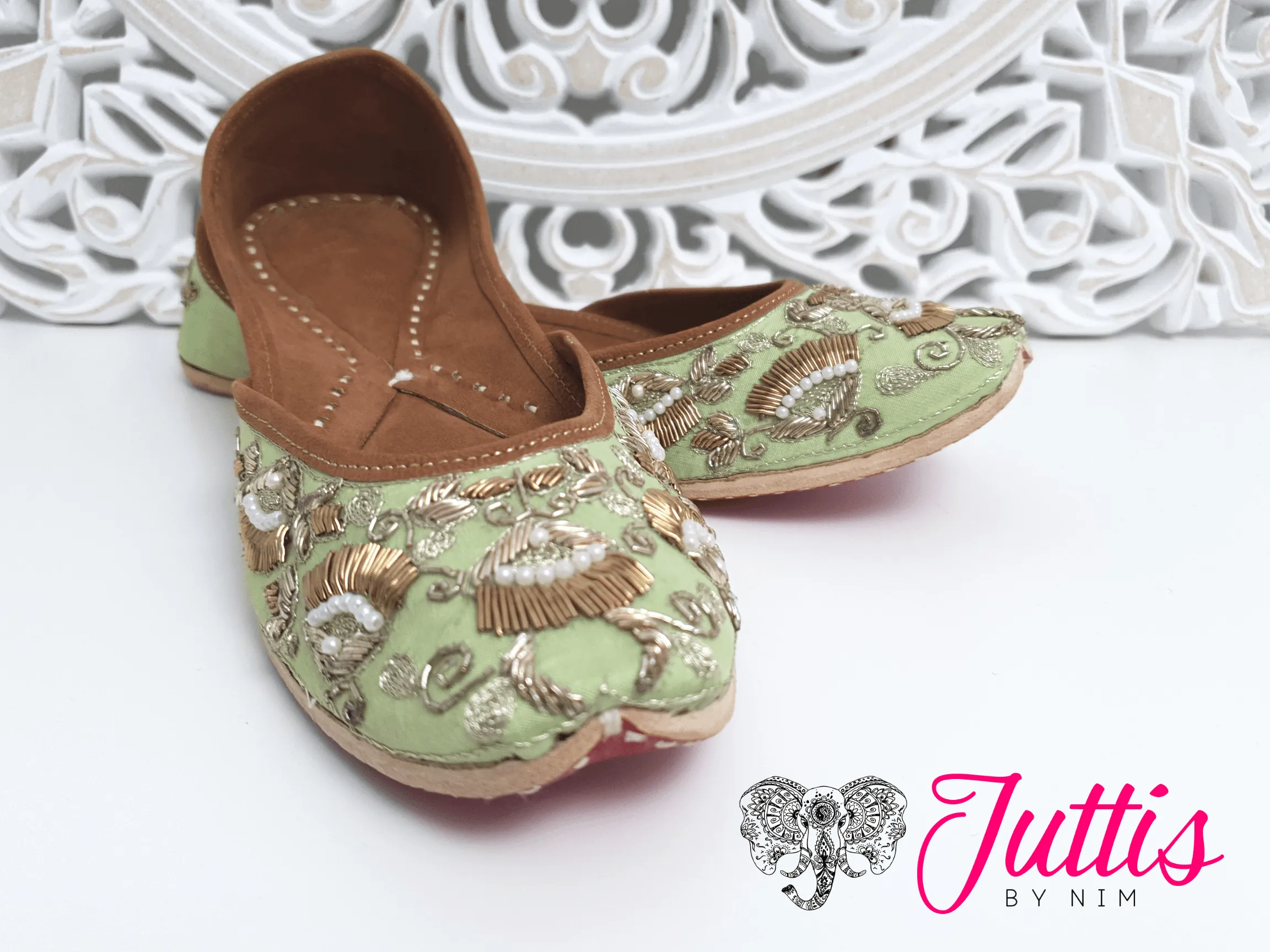 Luxury Mint Embellished Leather Punjabi Juttis