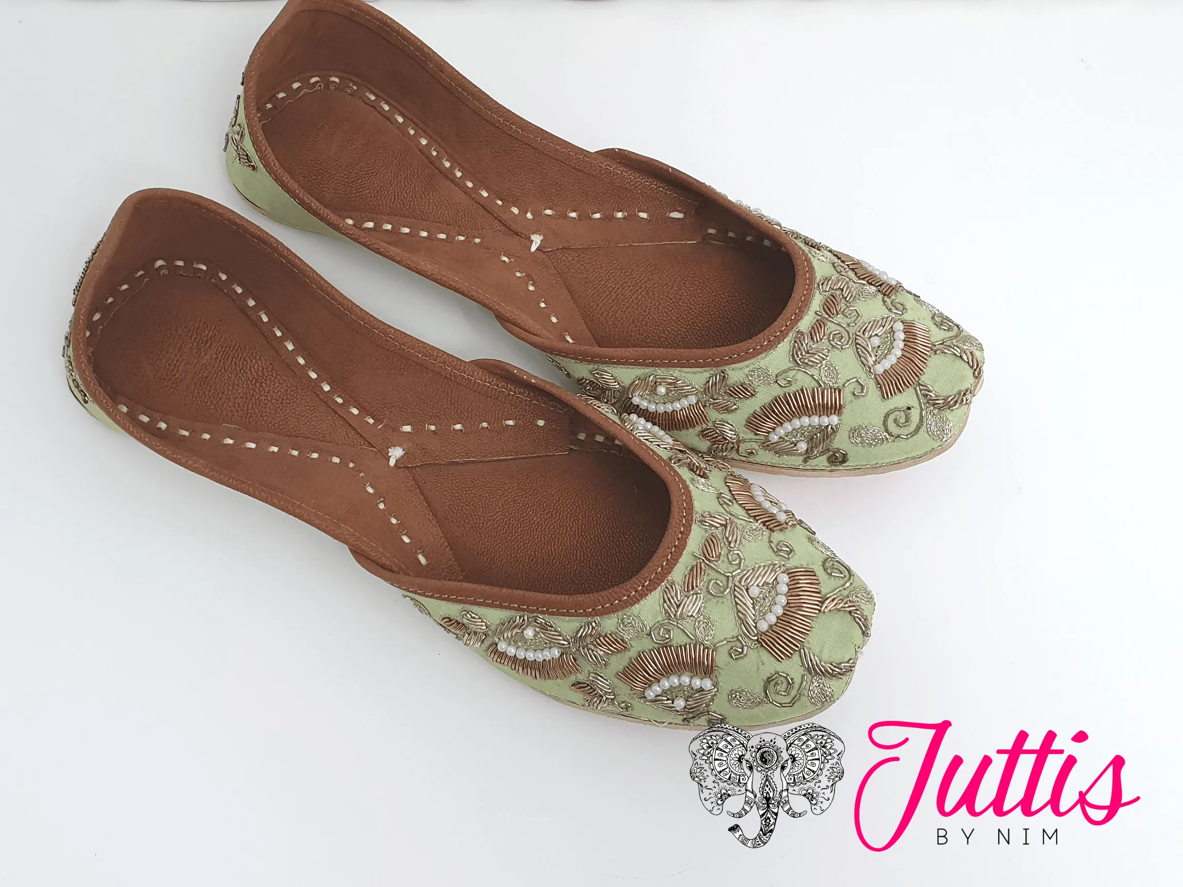 Luxury Mint Embellished Leather Punjabi Juttis