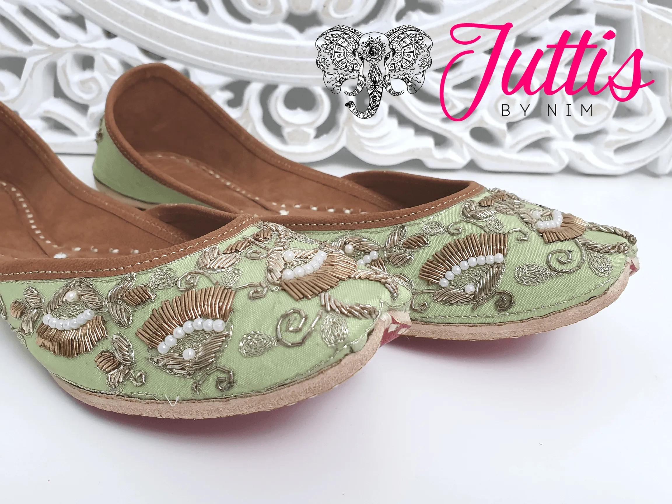 Luxury Mint Embellished Leather Punjabi Juttis