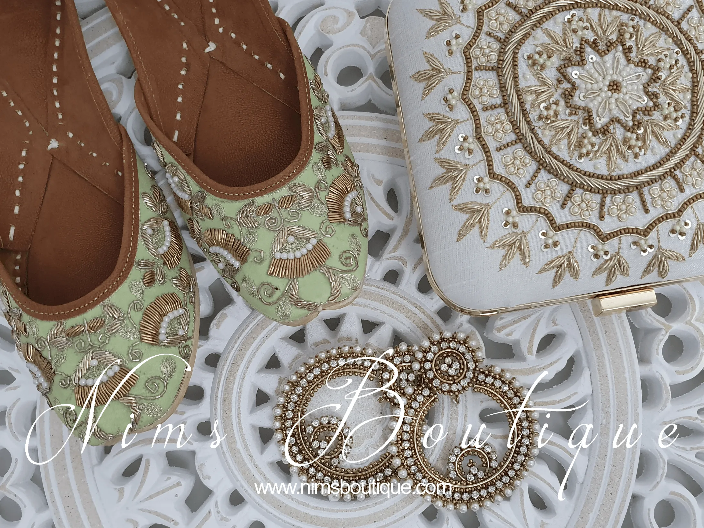 Luxury Mint Embellished Leather Punjabi Juttis