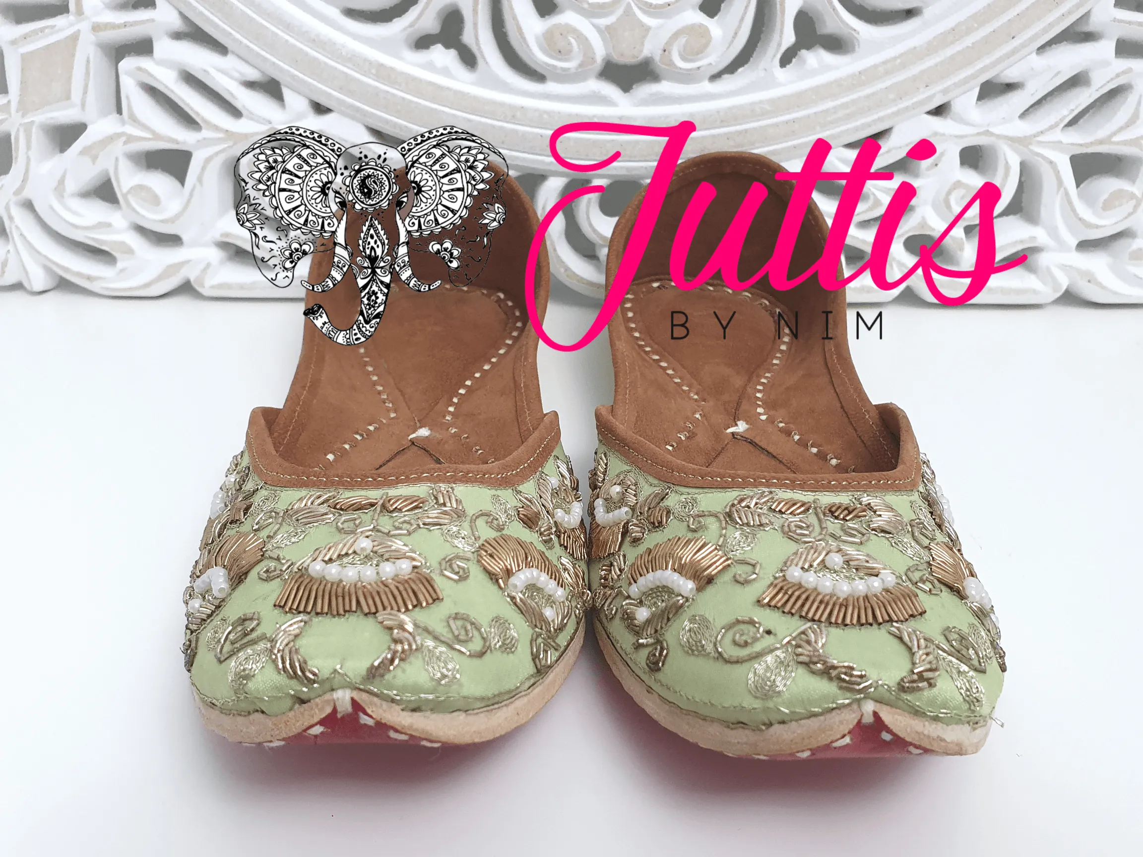 Luxury Mint Embellished Leather Punjabi Juttis