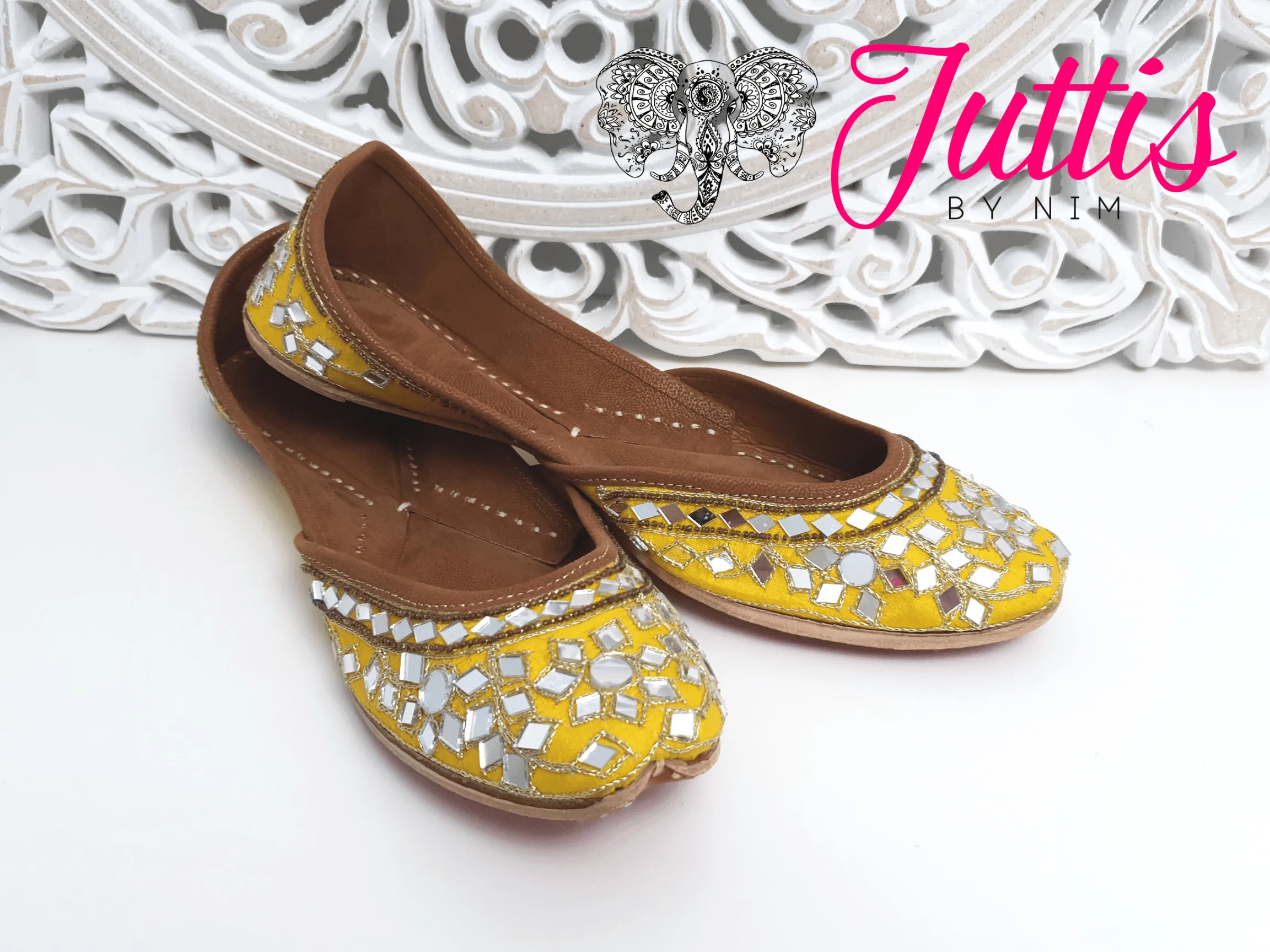 Luxury Yellow Mirror Leather Punjabi Juttis