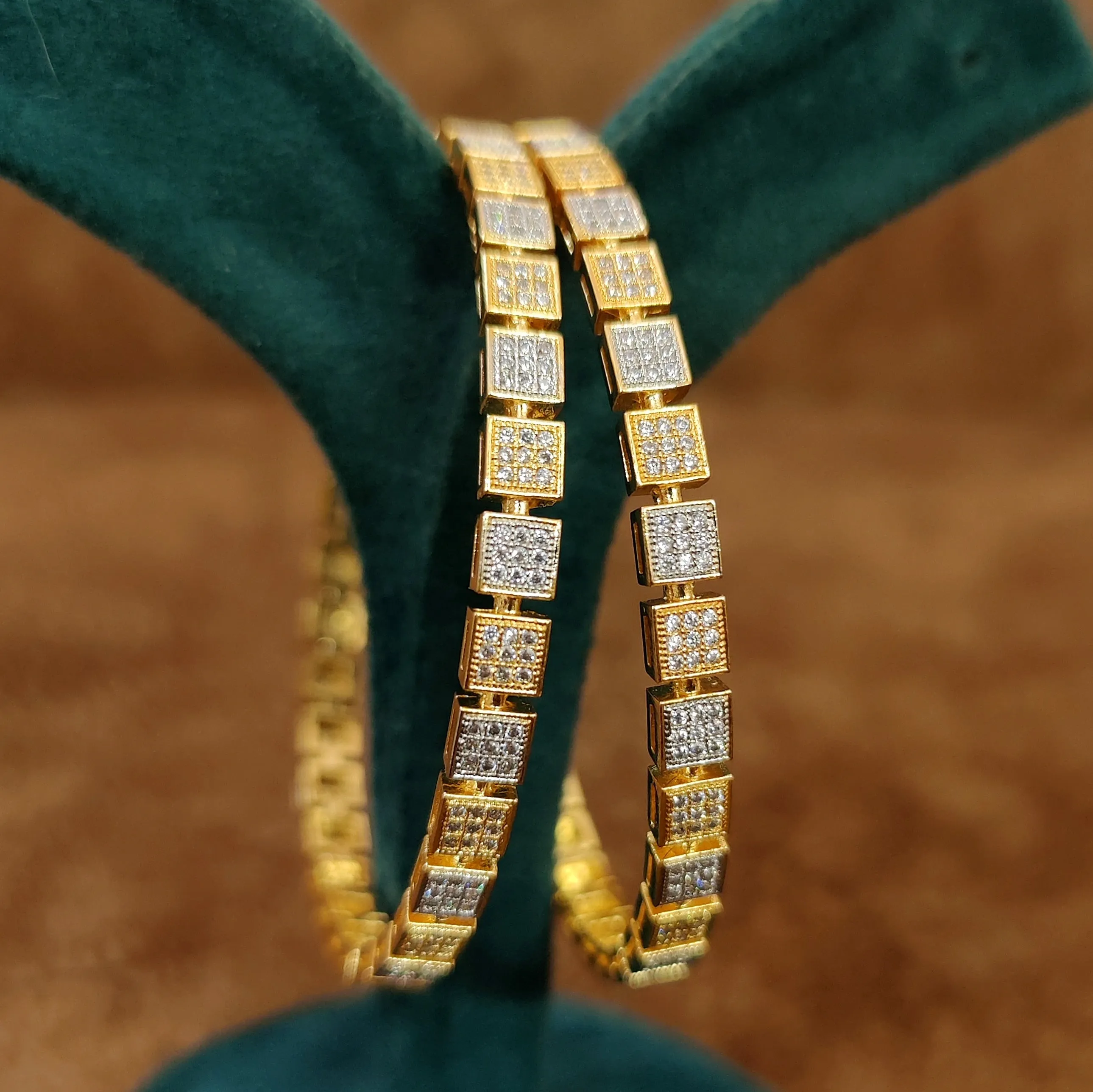 MICRO SETTING GOLD PLATED DIAMOND LOOK BANGLES