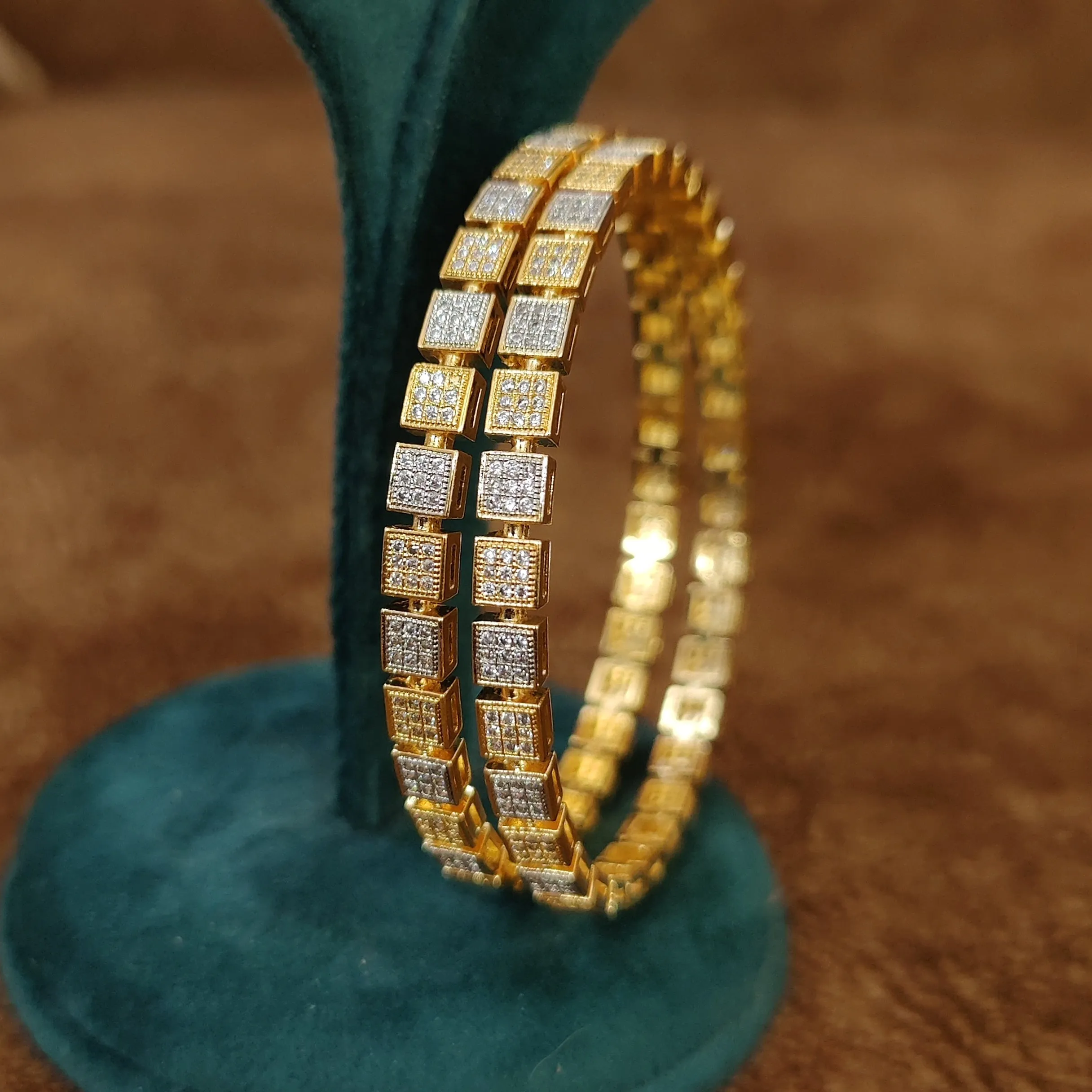MICRO SETTING GOLD PLATED DIAMOND LOOK BANGLES
