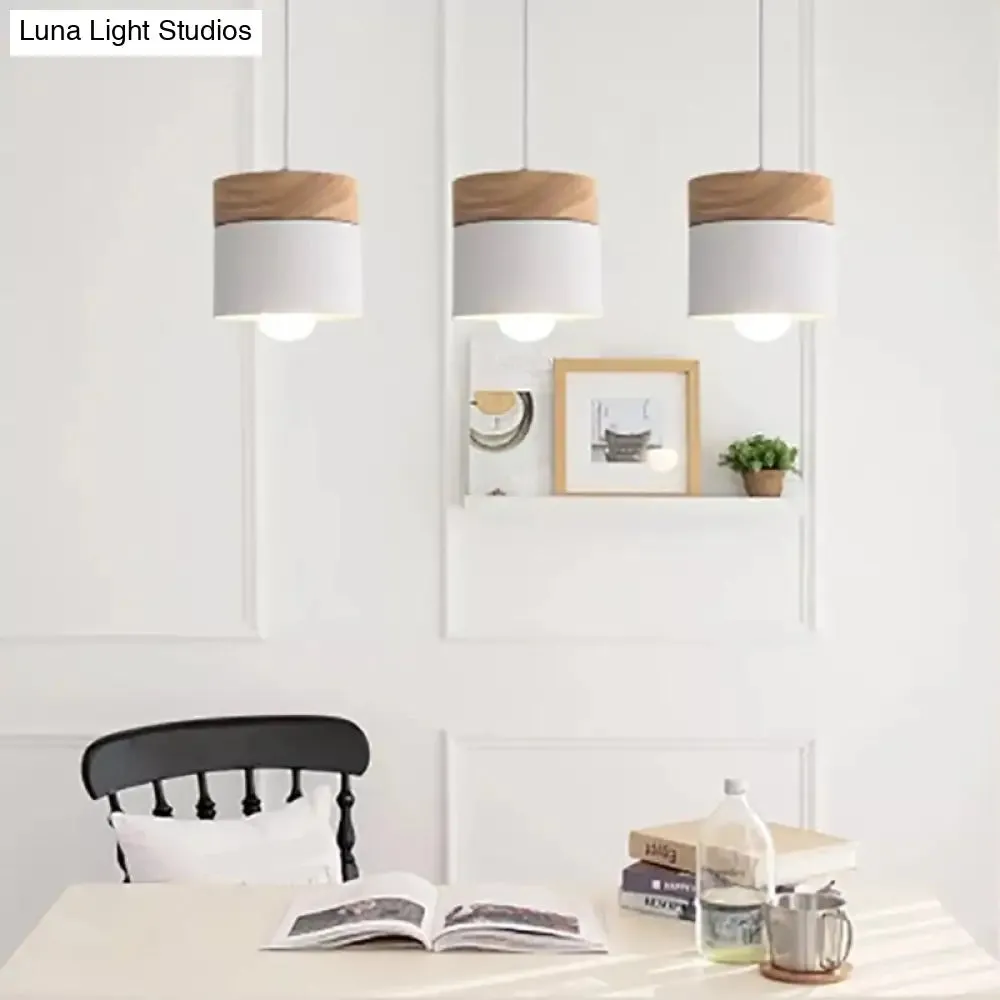 Minimalist Wood Pendant Light Fixture with Cylindrical Metal Lamp Design - Perfect for Table
