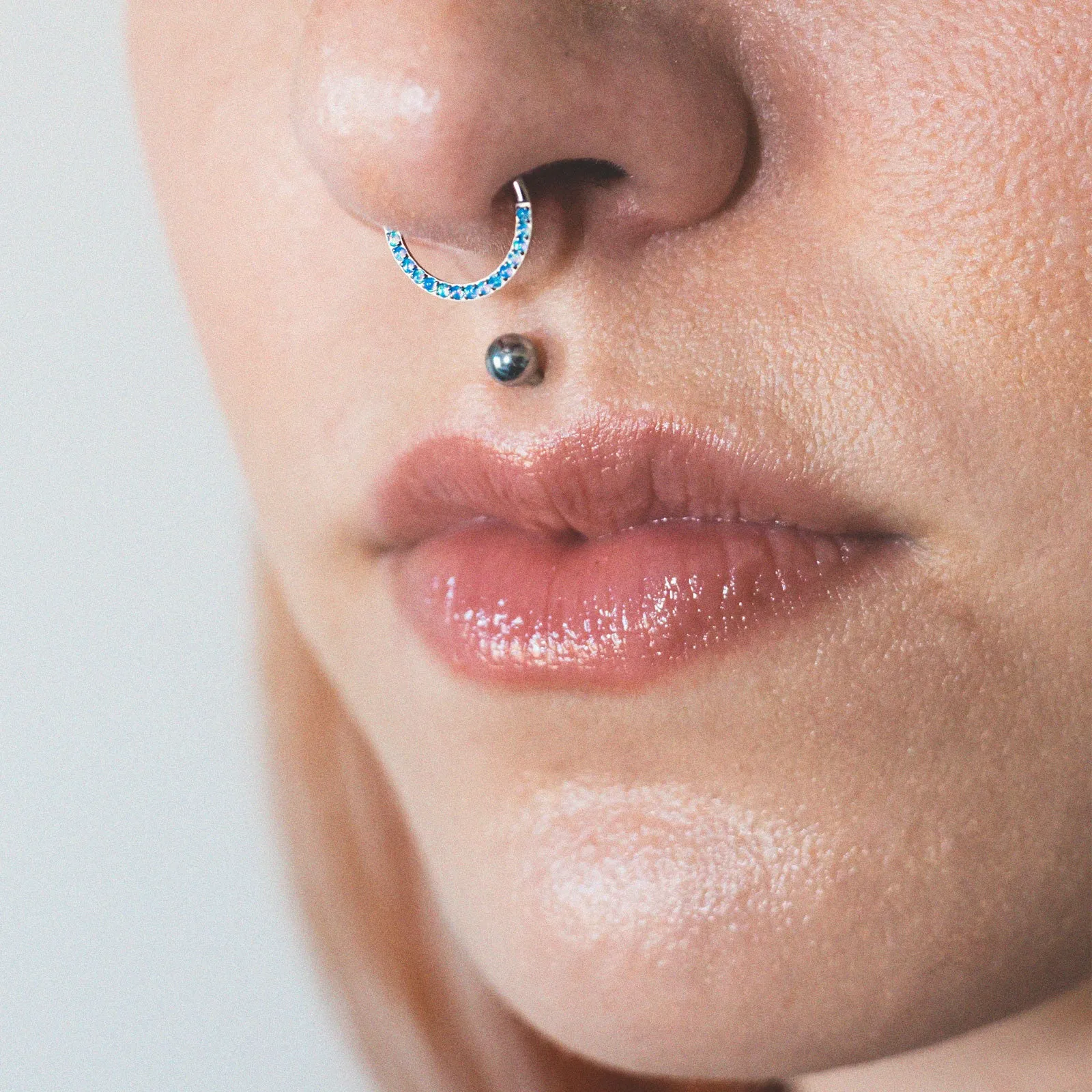 Multi Pacific Blue Synth Opal Titanium Hinged Segment Ring