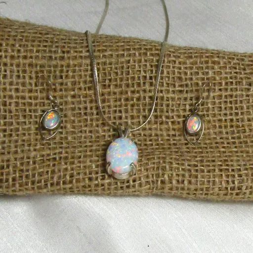 Opal Pendant Necklace & Earrings