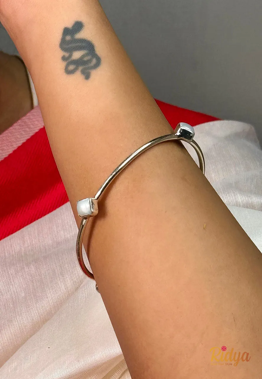 Pearl Square Everyday Wear Bangles