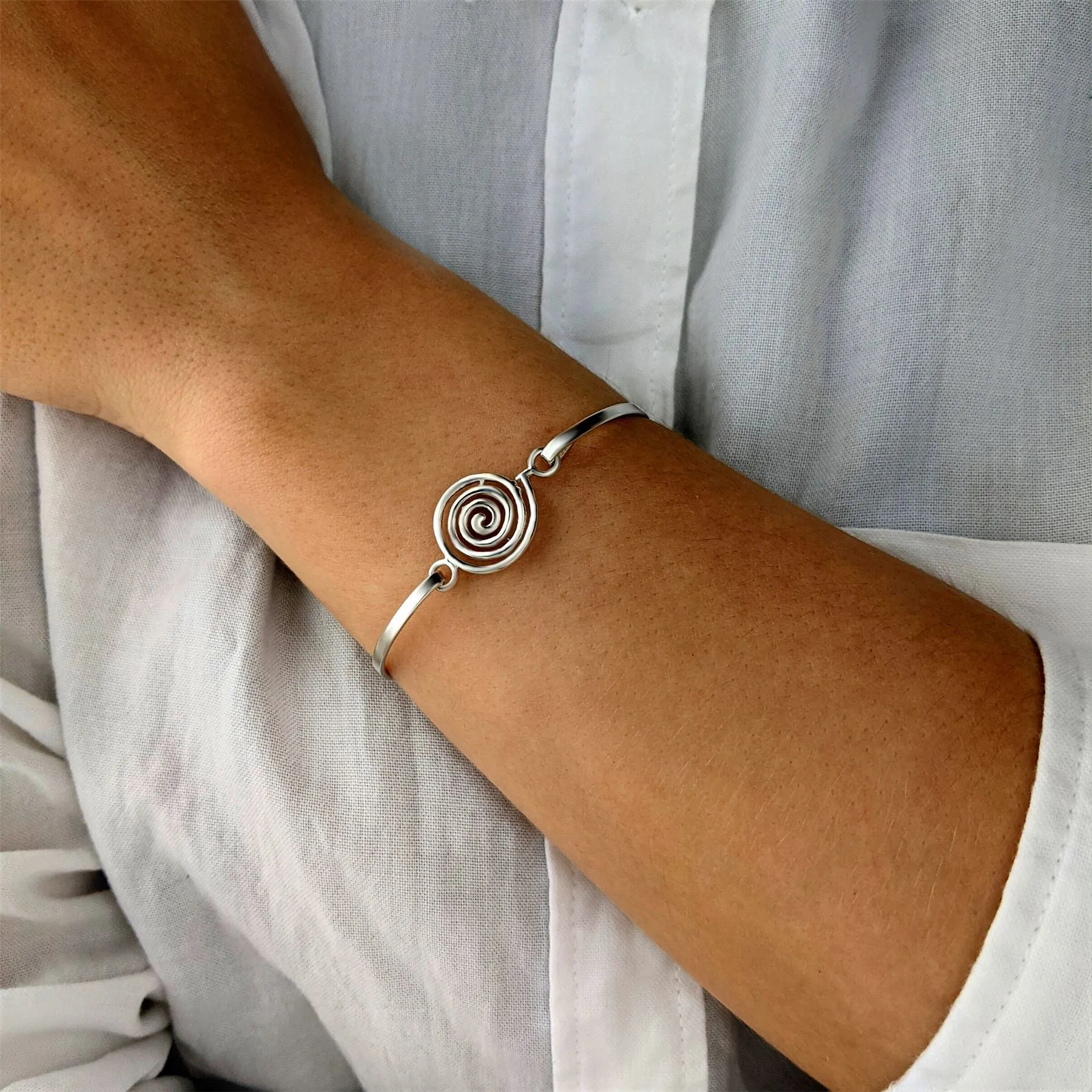 Sterling Silver Thin Elegant Round Spiral Bangle With Hook Clasp
