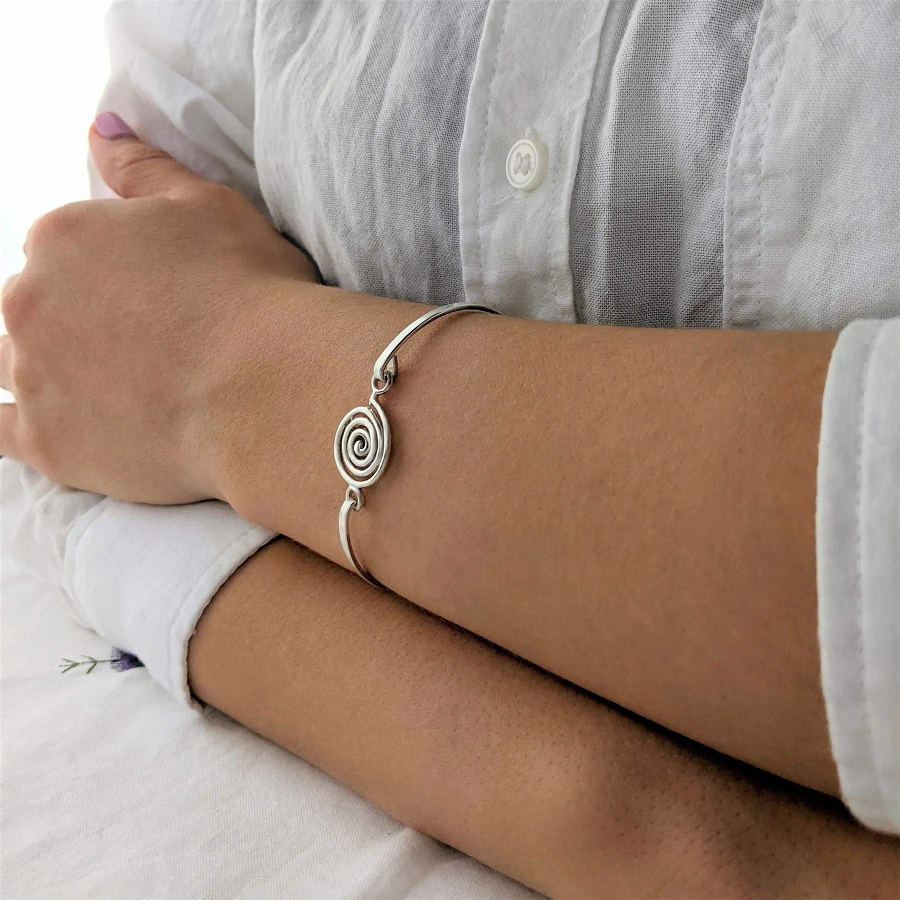Sterling Silver Thin Elegant Round Spiral Bangle With Hook Clasp