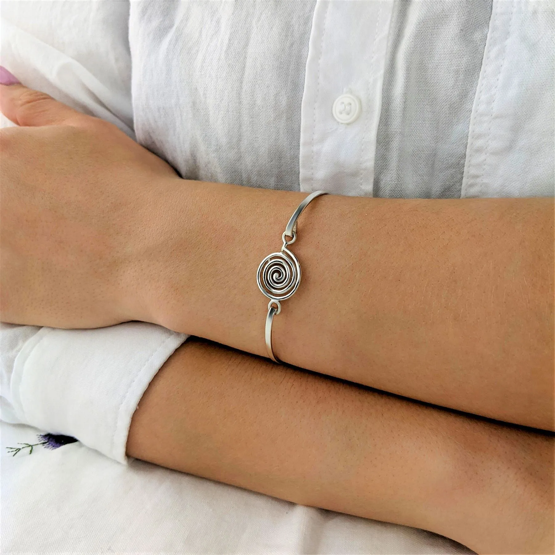 Sterling Silver Thin Elegant Round Spiral Bangle With Hook Clasp
