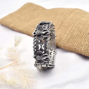Teejh Getanjaali Silver Oxidised Bracelet