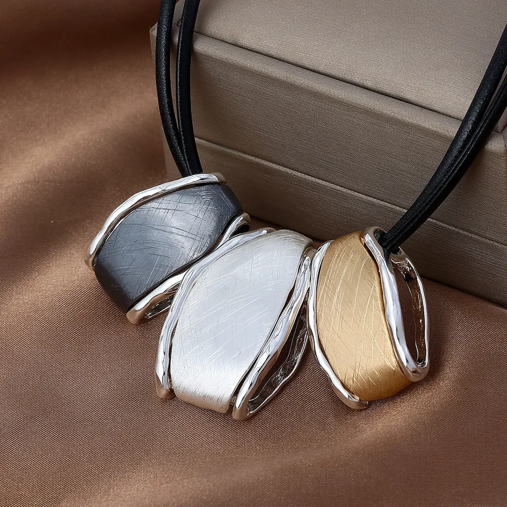 Trend Geometric Necklace Irregular Metal Pendants Necklace for Women