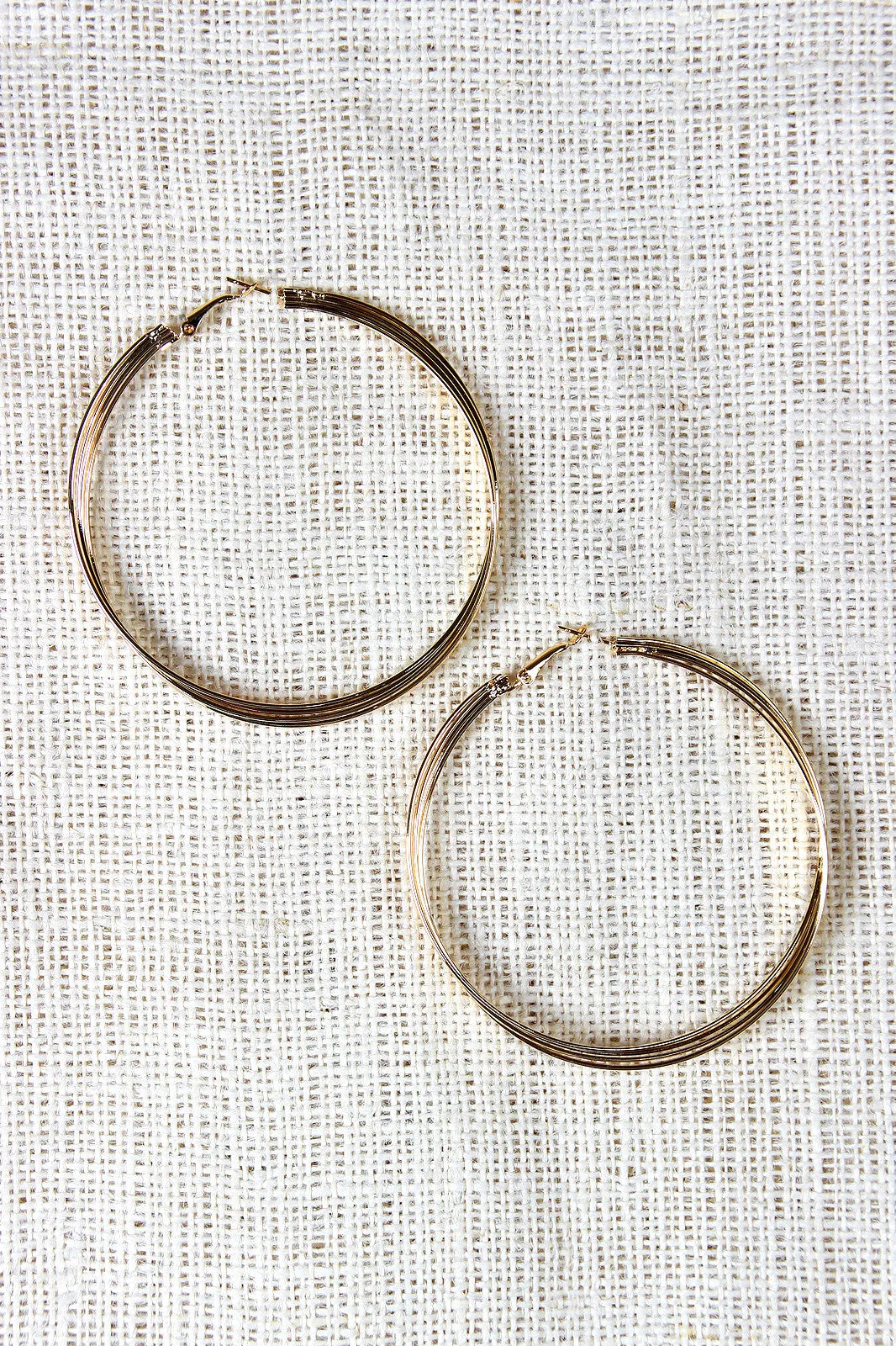Twist Bond Rings Hoop Earrings
