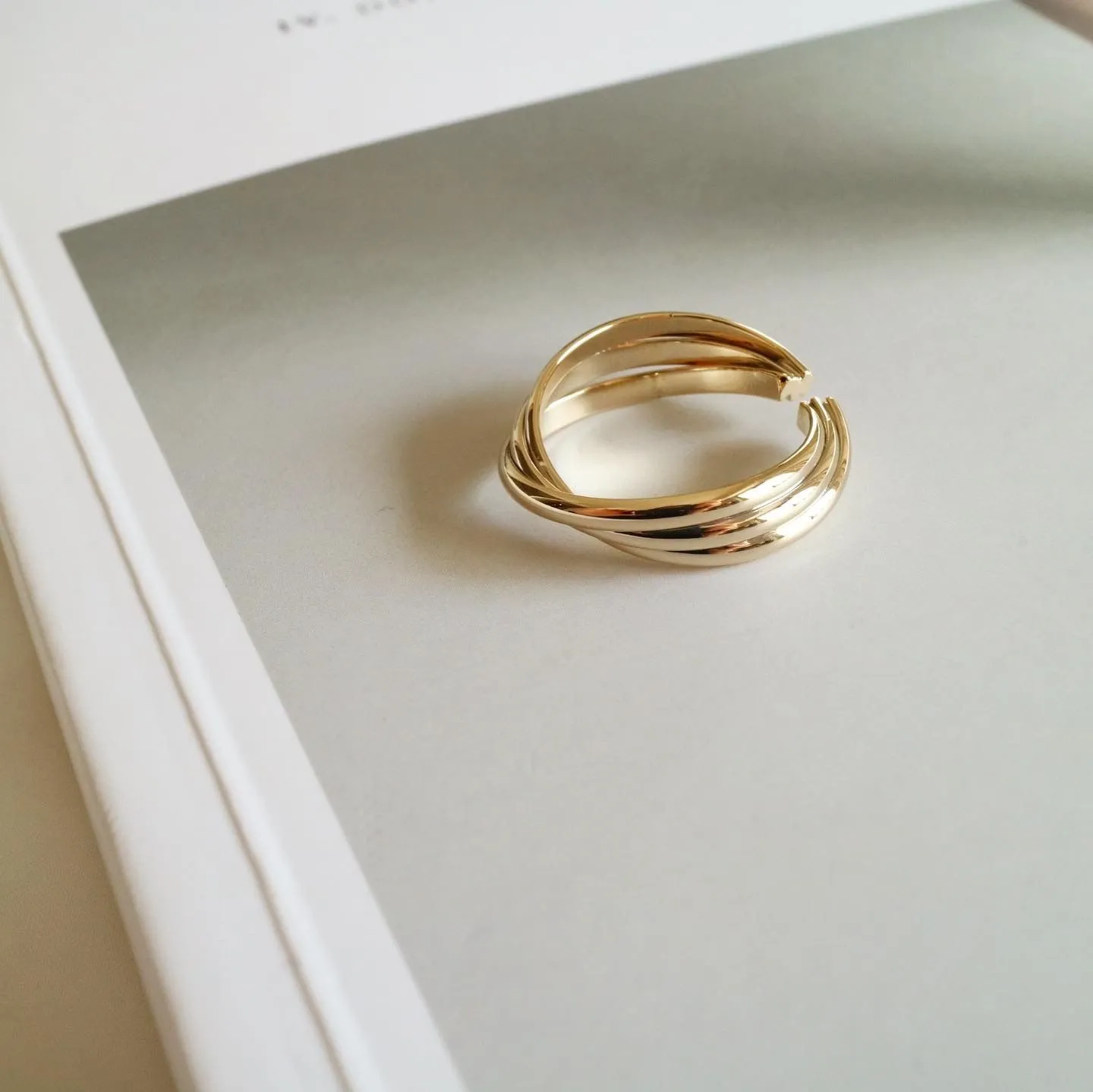 Twist Cross Ring