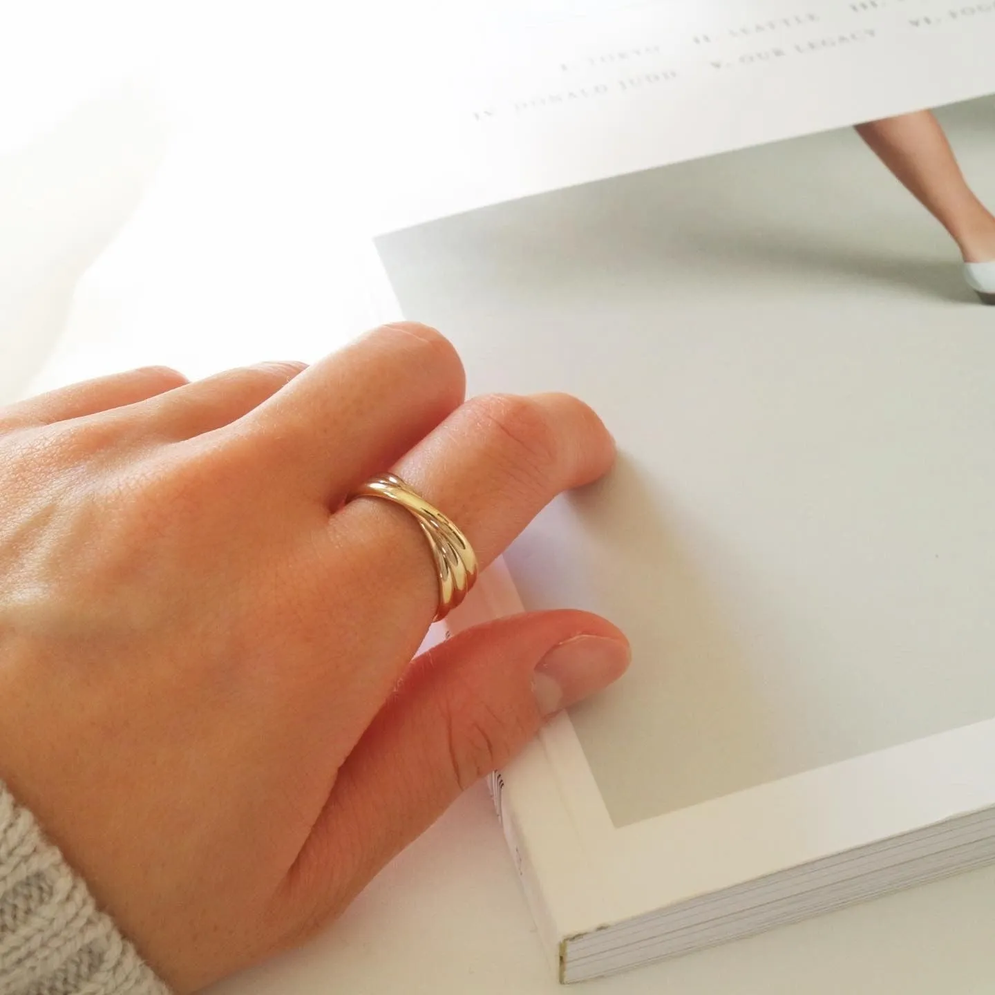 Twist Cross Ring