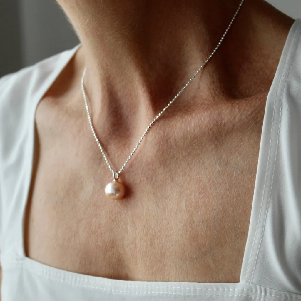 Wabi Sabi White Solitaire Pearl Pendant